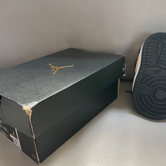 NIB Jordan 1 Mid SE (TD) Black Field Purple White 4c - Picture 8 of 9